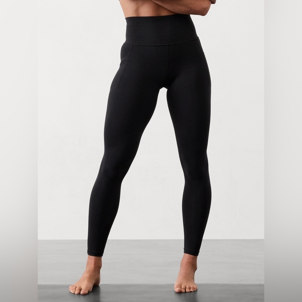 ATHLETA Salutation Stash High Rise Legging
Black XXS